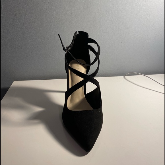 Nine West Black Heels - Picture 5 of 5